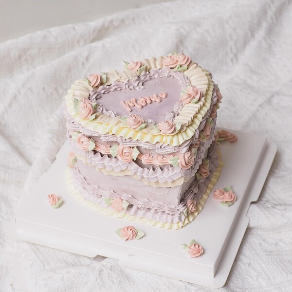 Timeless Love | Lilac Vintage Cake